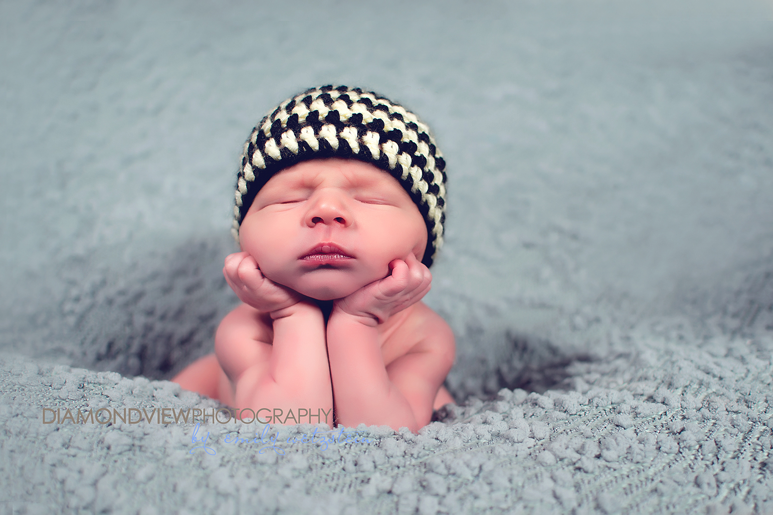 Meet Hudson | Ottawa Newborn Photographer