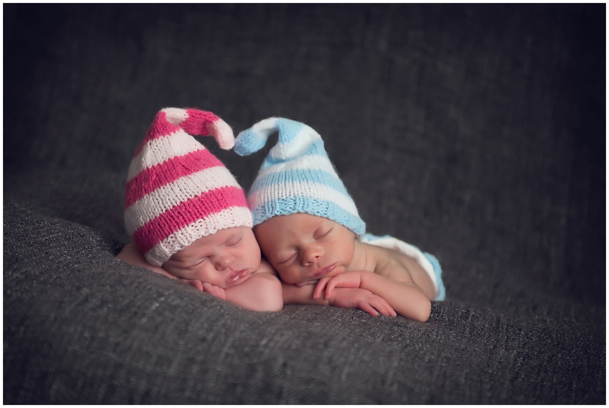 Ottawa Newborn Twins Photographer | Bennett & Finley