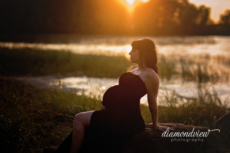 Ottawa Maternity Photographer | Summer Sunset
