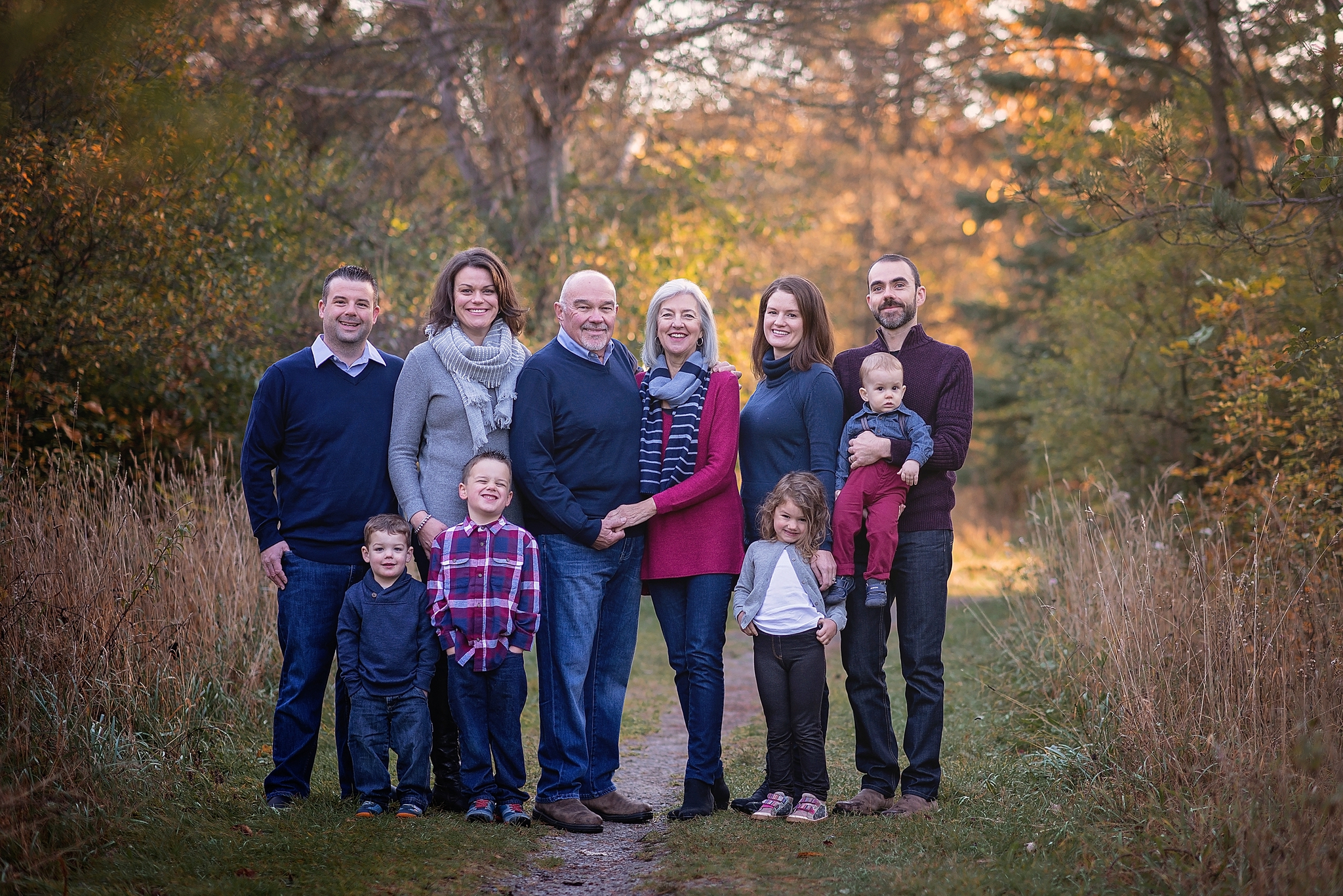 ottawa family photographer, ottawa family photography, fall family photos, fall session, cousins, grandparents