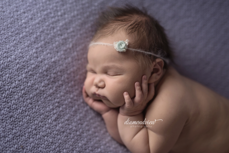 Ottawa Newborn Photographer | Baby Fiolett