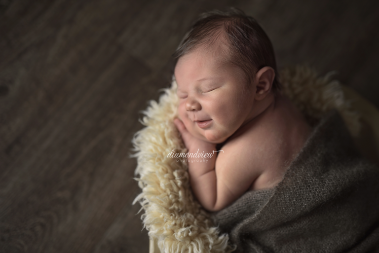 Ottawa Newborn Photographers | Baby Ronan