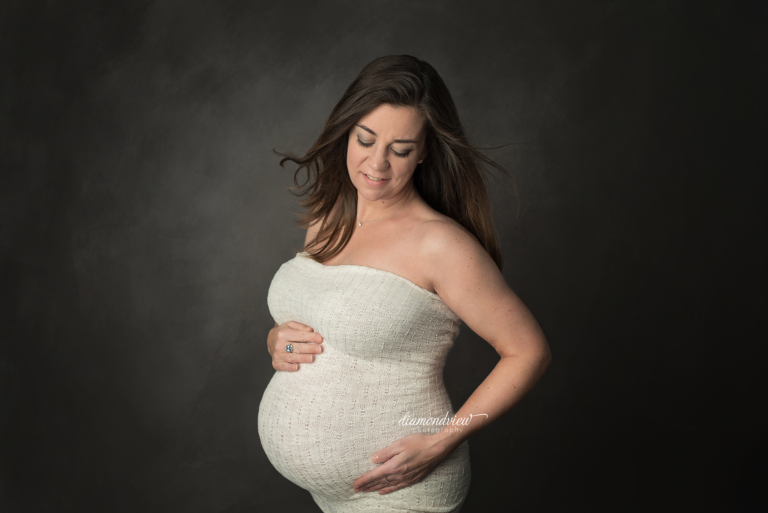 Ottawa Maternity Photography | Beautiful Mama