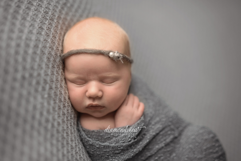 Ottawa Newborn Photographers | Baby H