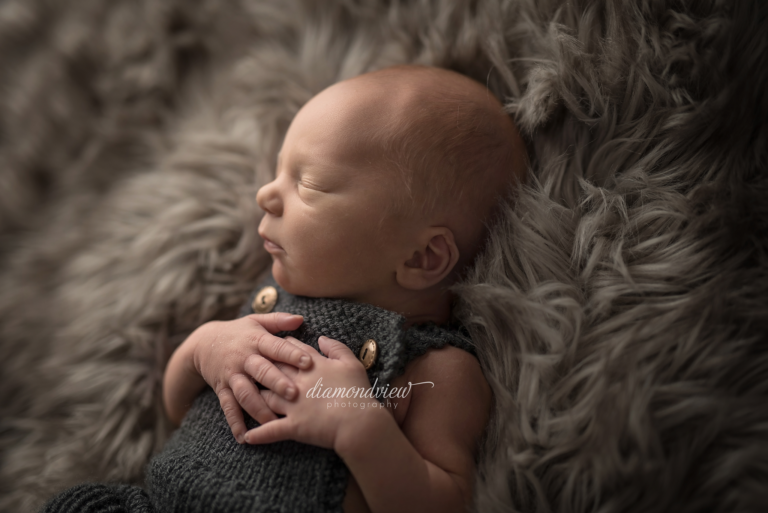 Ottawa Newborn Photographers | Baby Cole