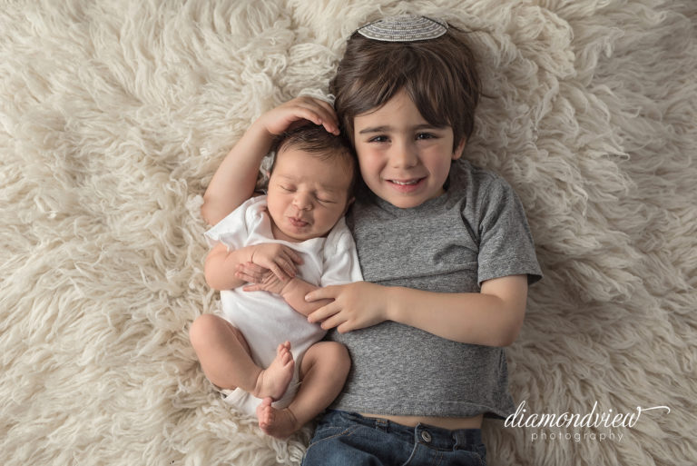 Ottawa Newborn Photographer | Baby Girl Reuvi