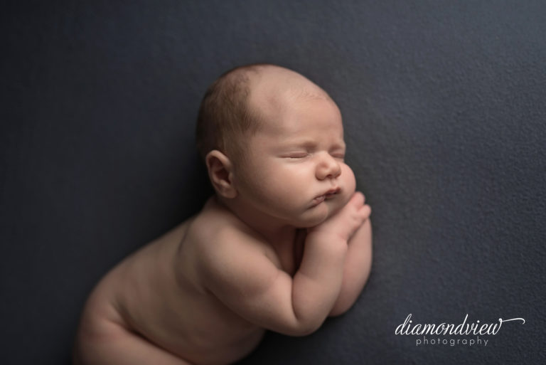 Ottawa Newborn Photographer | Baby Xander