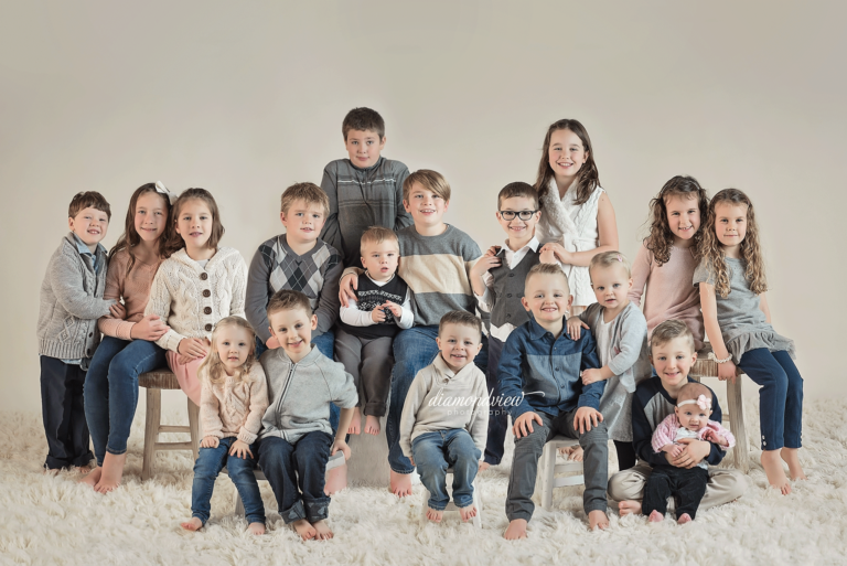 Ottawa Children’s Photographer | 18 Kids