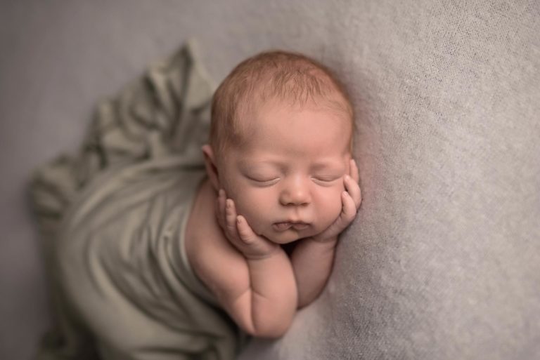 Ottawa Newborn Photographer | Baby Arabella