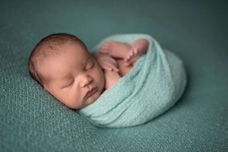 Ottawa Newborn Photographer | Baby Isaiah