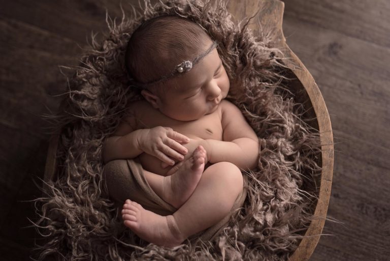 Ottawa Newborn Photographer | Baby Serena