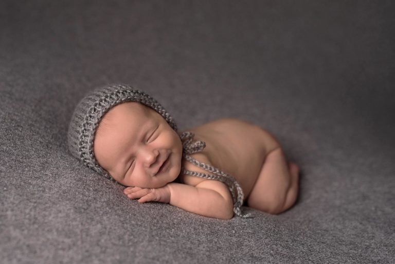 Ottawa Newborn Photographer | Baby Ellie