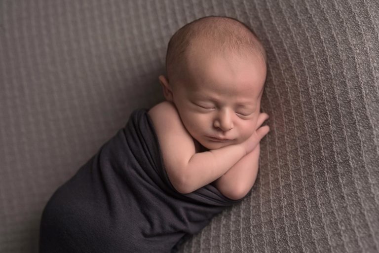 Ottawa Newborn Photographer | Baby Hunter