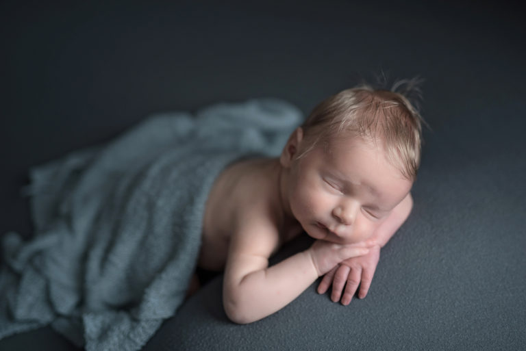 Ottawa Newborn Photographer | Baby Maxime