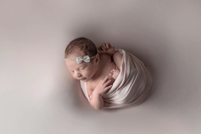 Ottawa Newborn Photographer | Baby Delaney