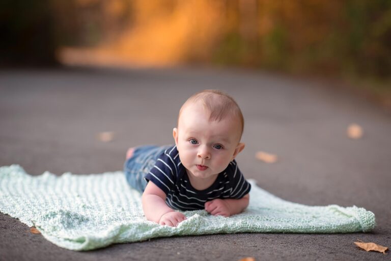 Ottawa Family Photographer | Fall Baby Photos