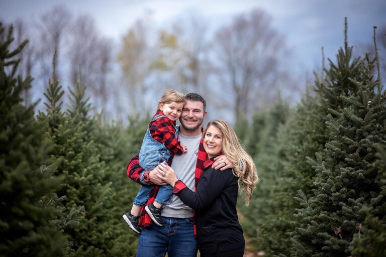 Ottawa Family Photographer | Tree Farm with A & N