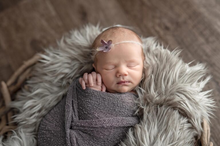 Ottawa Newborn Photographer |Baby Sofia