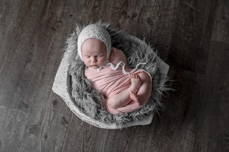 Ottawa Newborn Photographer | Baby Emma