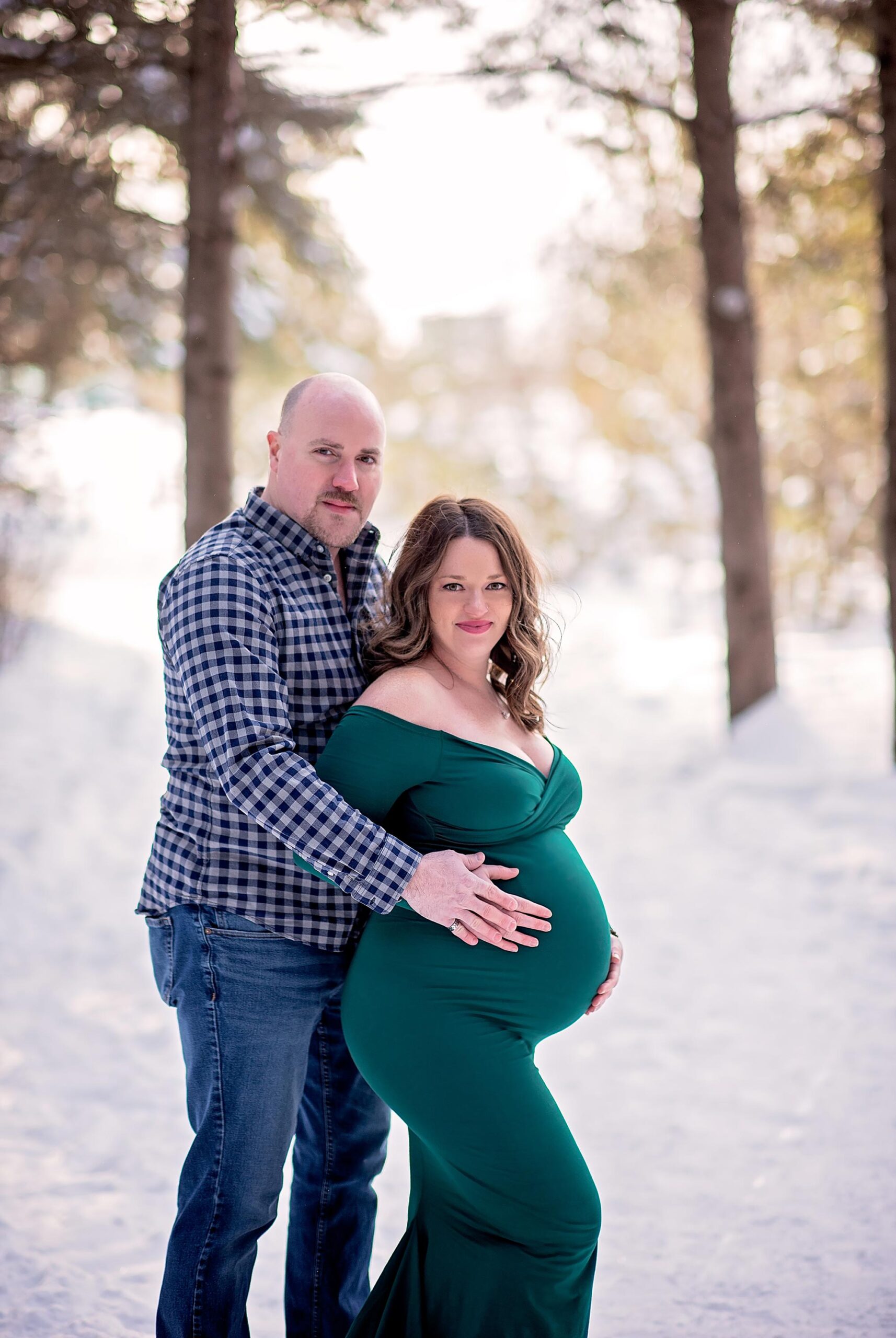 maternity portrait of husband and wife