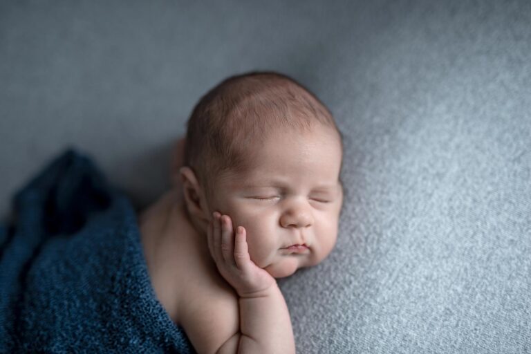 Ottawa Newborn Photographer | Baby Caleb