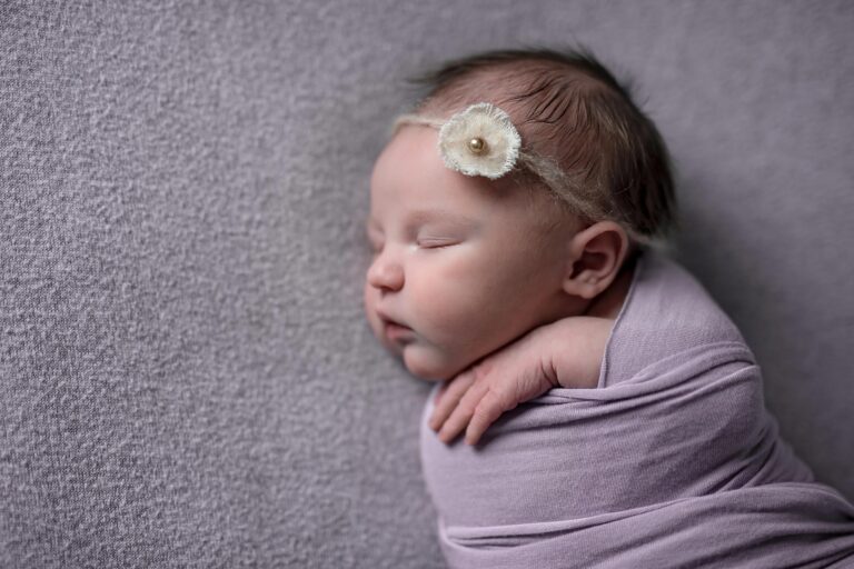 Ottawa Newborn Photographer | Baby Noemi
