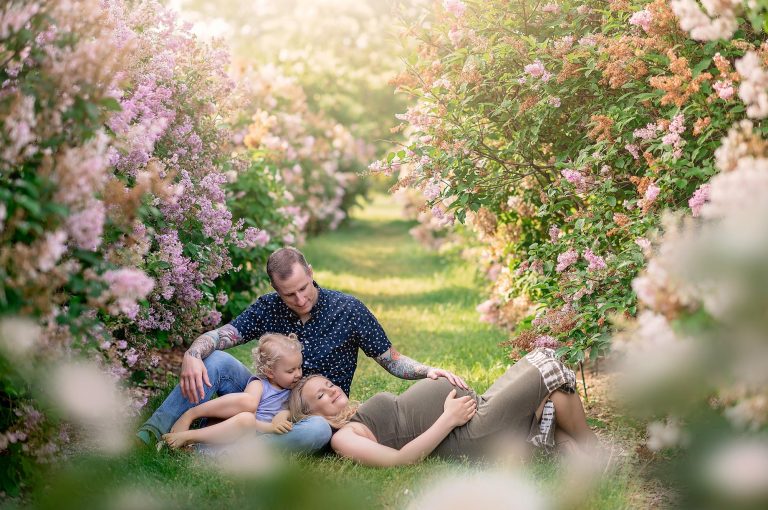 Ottawa Maternity Photographer | Maternity Session in the Summer