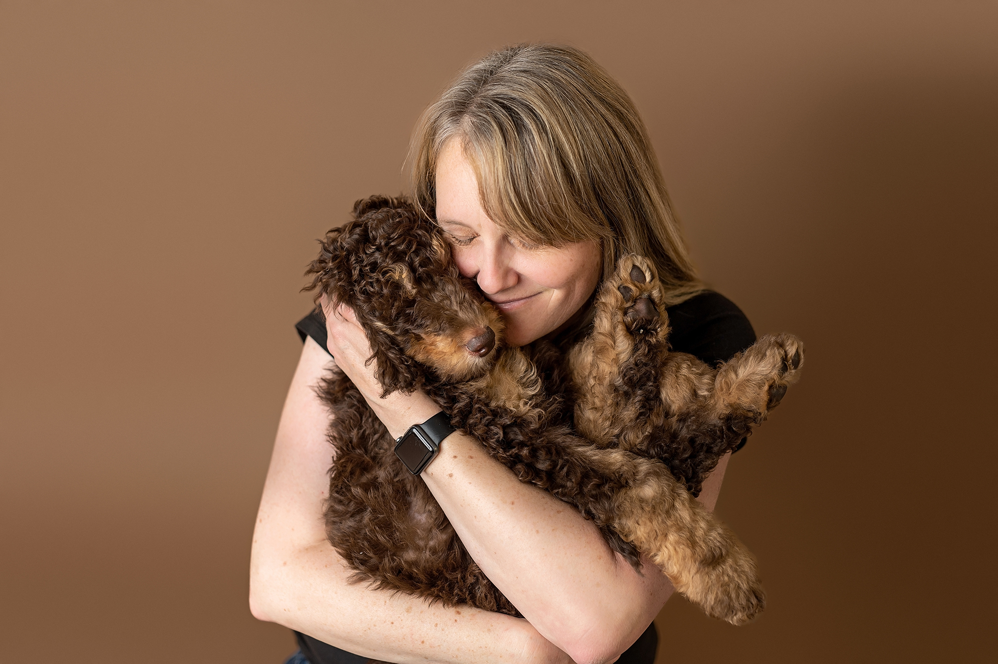 Adorable Reasons Why Family Photos With Pets Matter