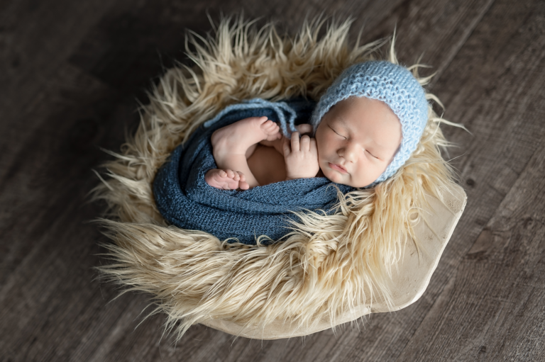 What is the Best Age for Newborn Photos?