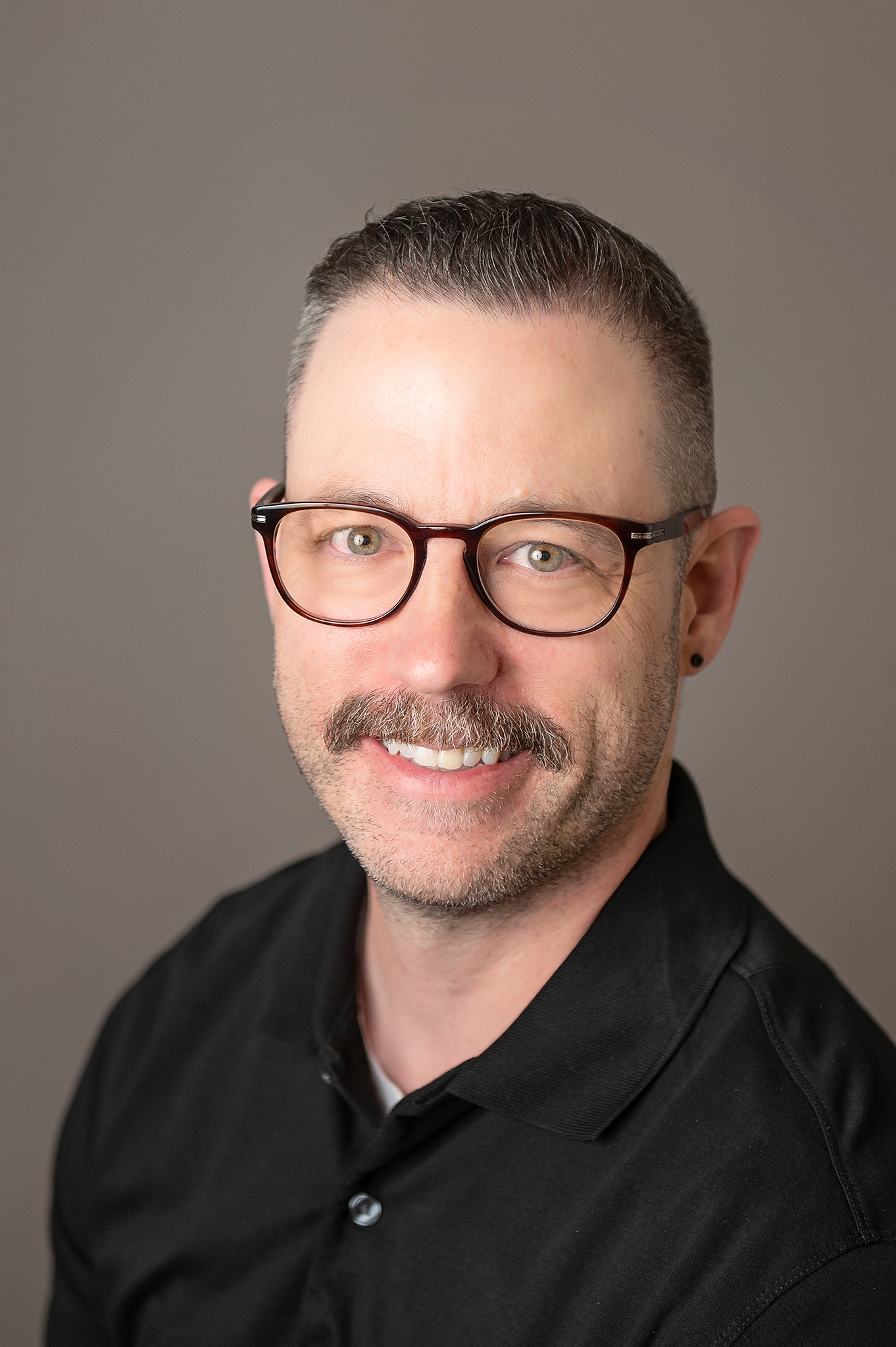 branding photos for ottawa business owner
